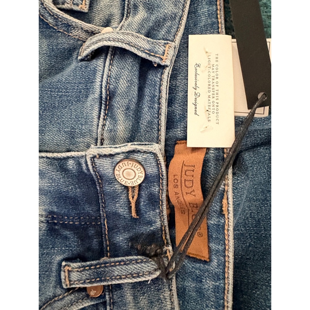 Judy Blue Womens Mid Rise Flare Jeans Medium Wash Heart Pocket Size 3/26 NWT - Picture 7 of 11